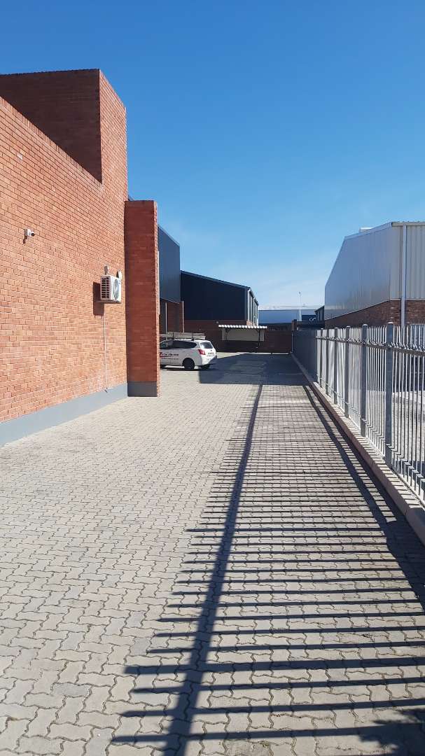 To Let commercial Property for Rent in Fairview Eastern Cape